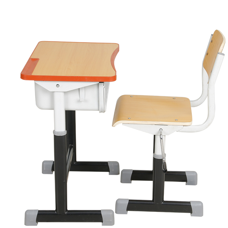 如何選擇學(xué)生課桌椅廠(chǎng)家？這幾點(diǎn)要多注意